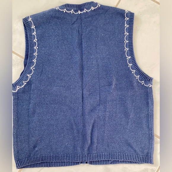 Sweater Vest “Teacher Style” Size Small - Picture 2 of 2